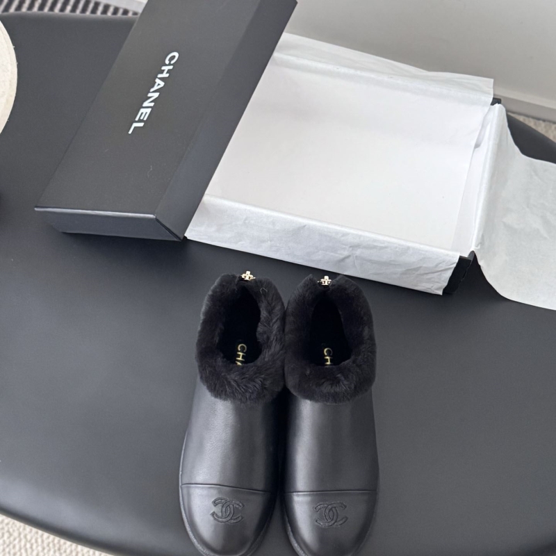 Ch**el boots